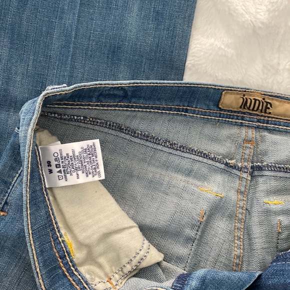 Indie Embroidered Pocket Jeans - Picture 8 of 9